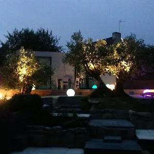 https://les-suites-de-bach.inbrittany.com